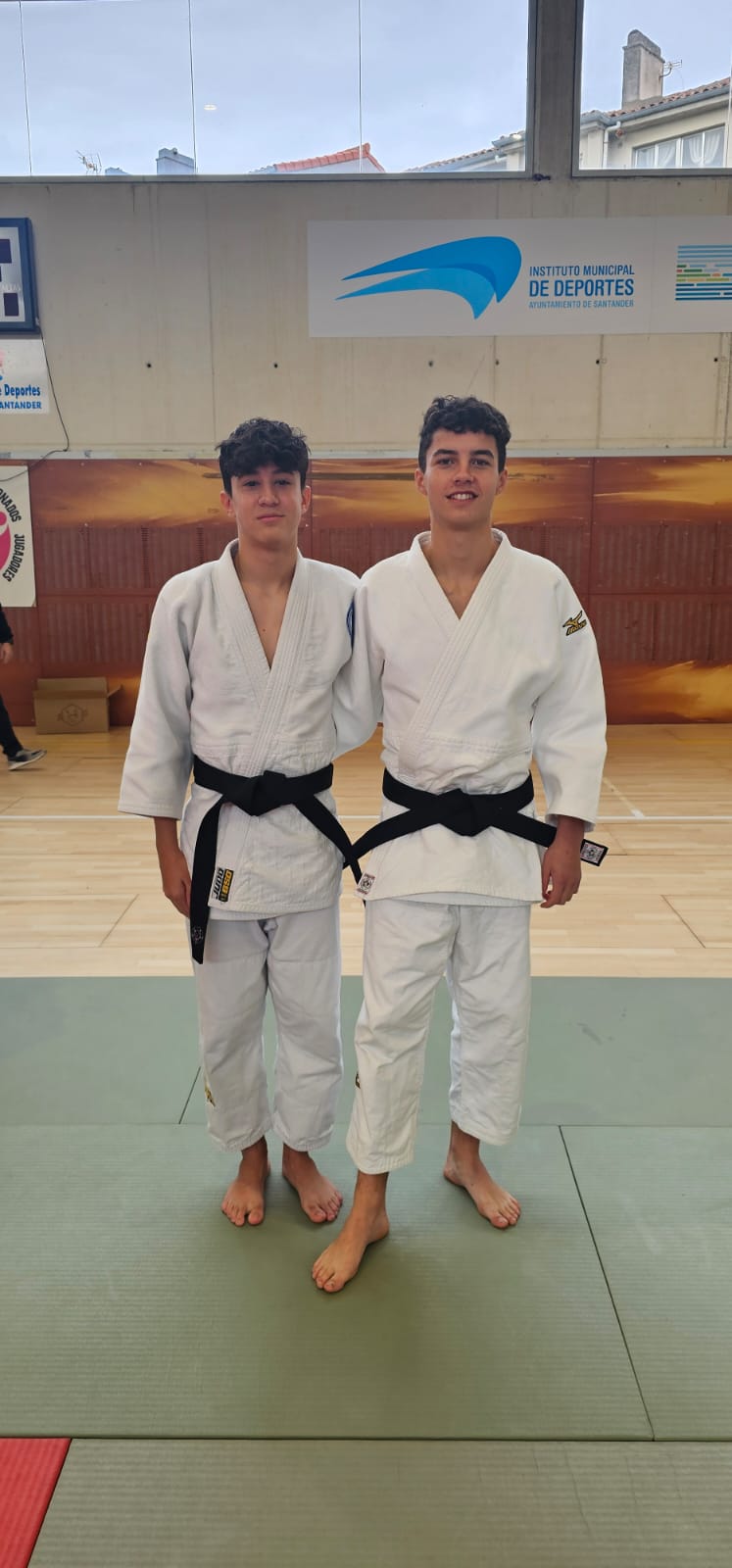 cinturones negros